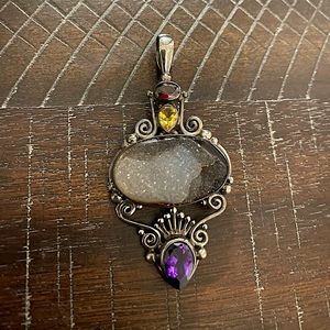 Offerings Sajen 925 Druzy Gemstone Pendant